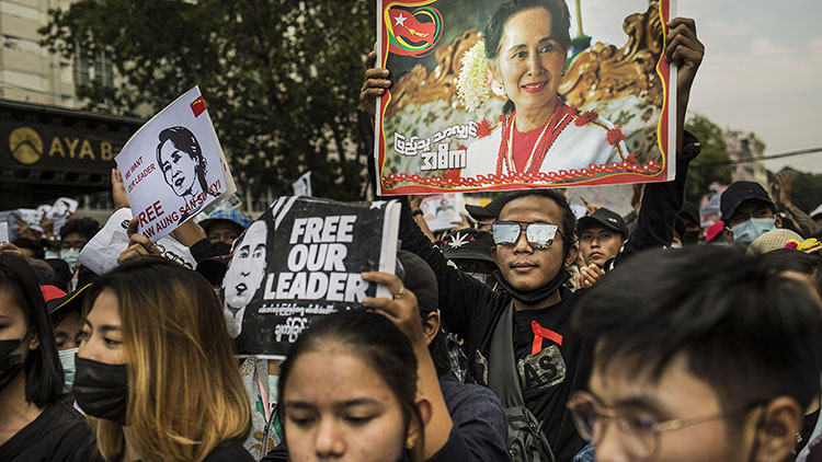 Protestors in Myanmar